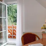 酒店 Waldschloesschen 布罗特罗德